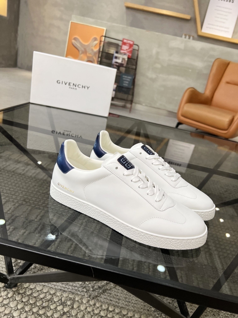 Givenchy Sneakers